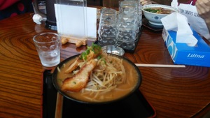 昨日の休日は豪麺でラーメン